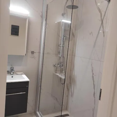 Apartmán Elli On Ermou 246 *