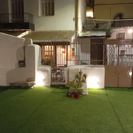 Apartmán Elli On Ermou 246 *